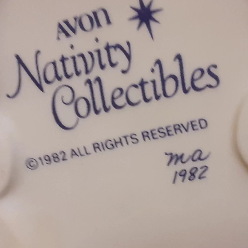 Avon Nativity Collectibles Magi-Melchior Porcelain Figurine